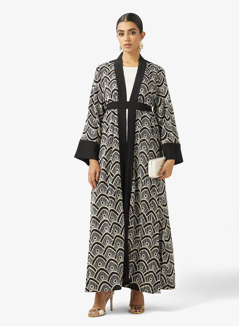 Khizana Monochrome Printed Abaya - Image 5